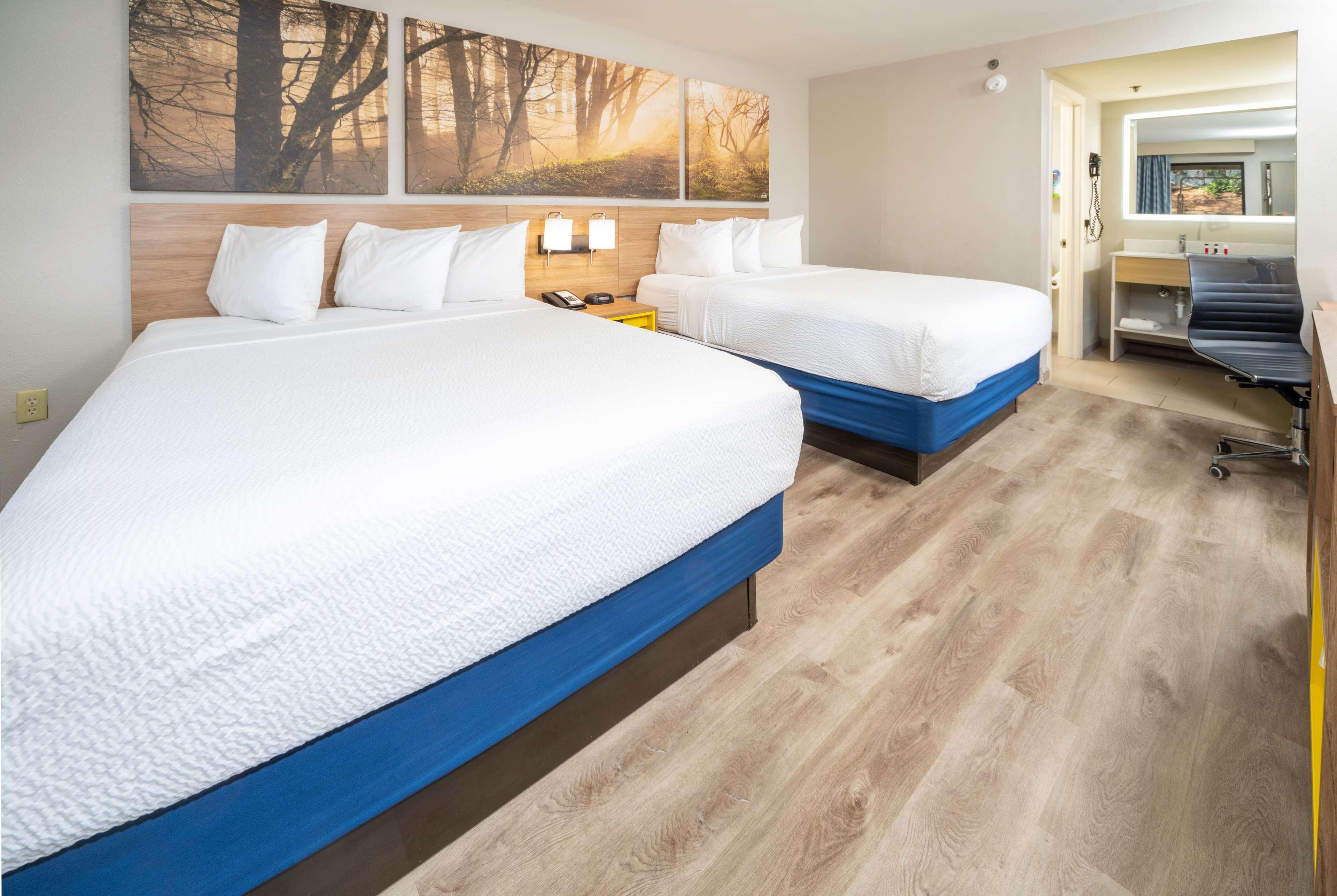 Days Inn By Wyndham Atlanta Stone Mountain Eksteriør billede