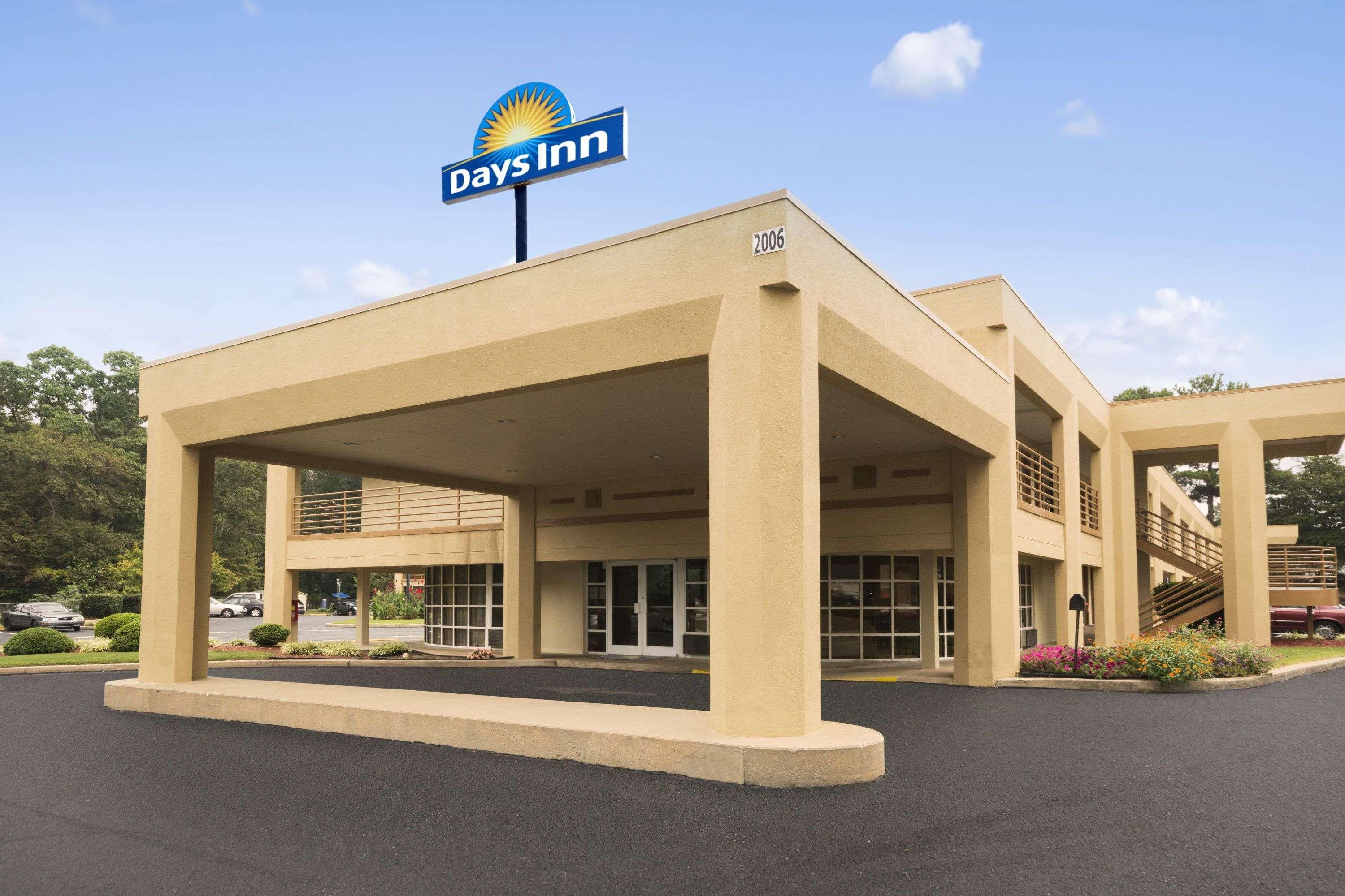 Days Inn By Wyndham Atlanta Stone Mountain Eksteriør billede